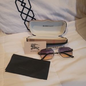 Burberry Eyeglasses 🕶️